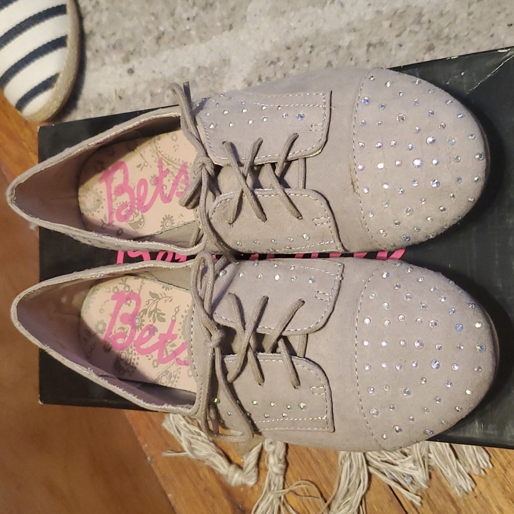Betsey Johnson Shoes